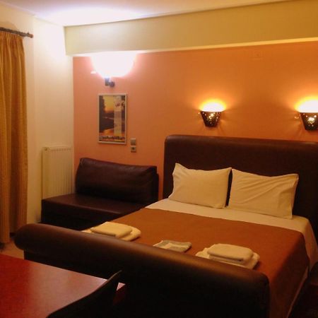 Lirio Guest House Makrakómi Kültér fotó