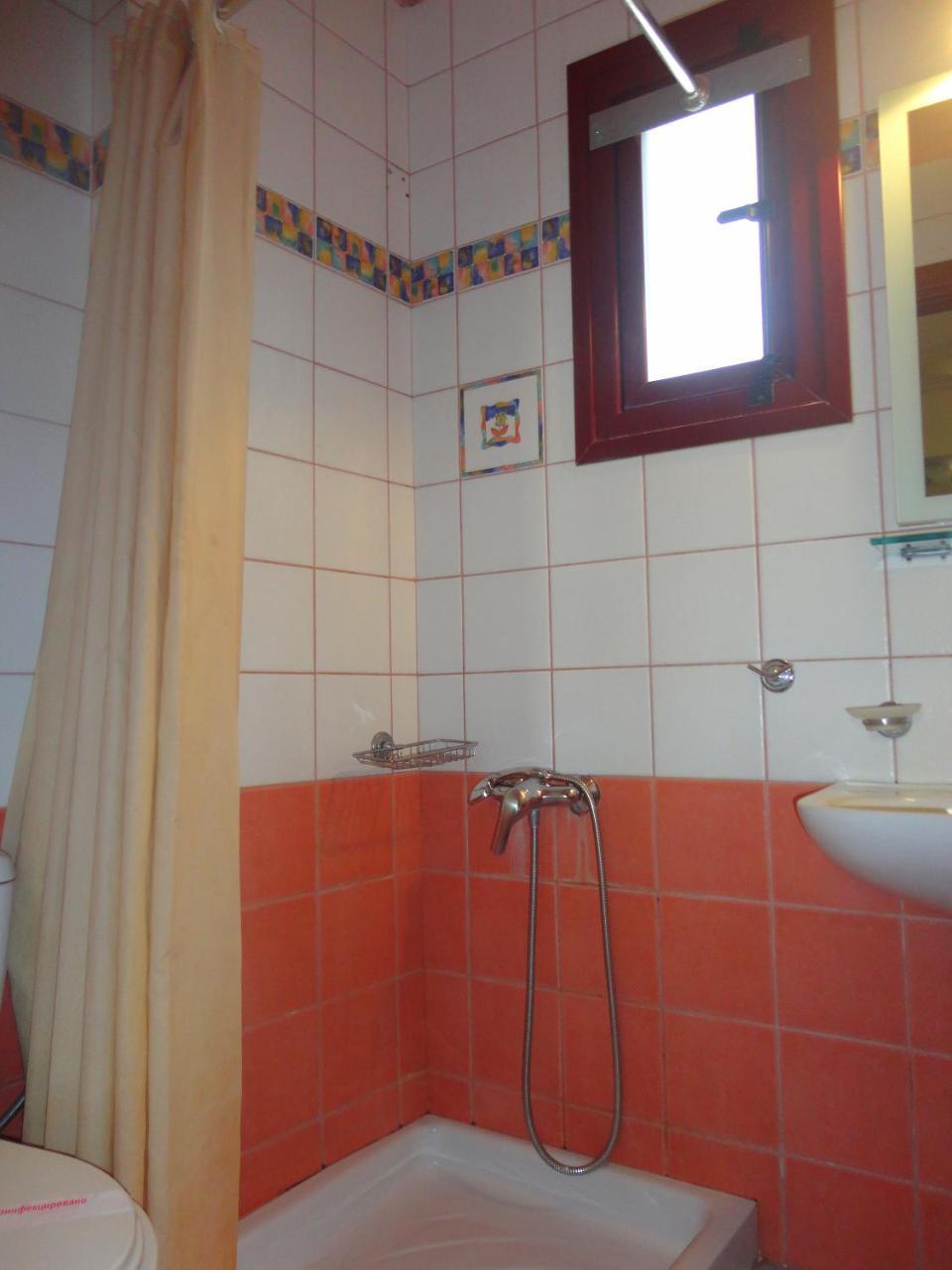 Lirio Guest House Makrakómi Kültér fotó