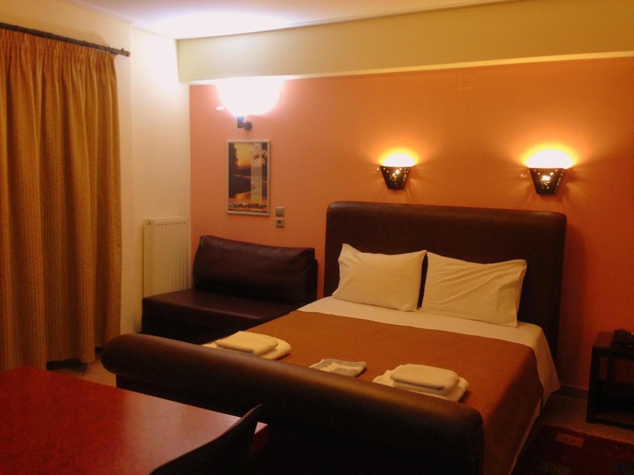 Lirio Guest House Makrakómi Kültér fotó
