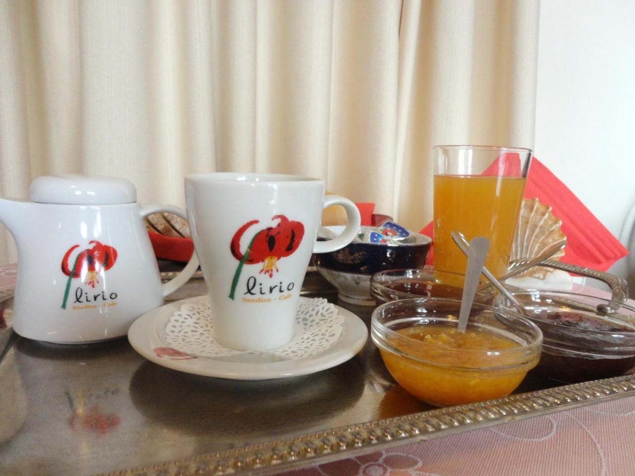 Lirio Guest House Makrakómi Kültér fotó