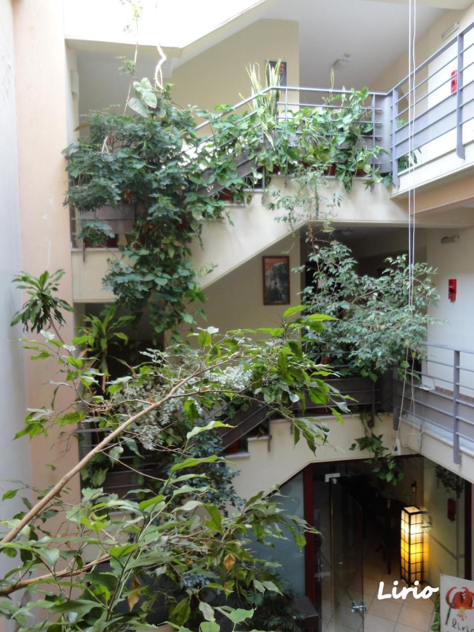 Lirio Guest House Makrakómi Kültér fotó